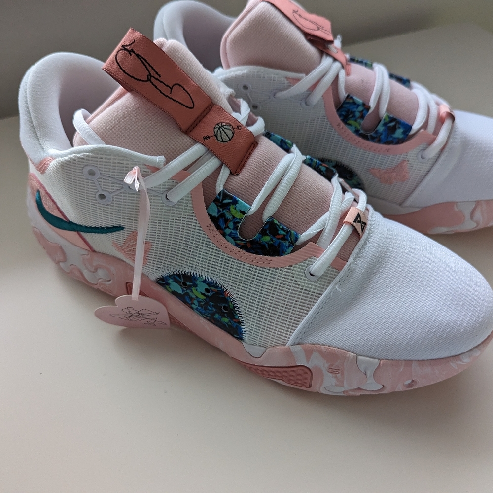 Pg 6 white pink valentine men 9.5
